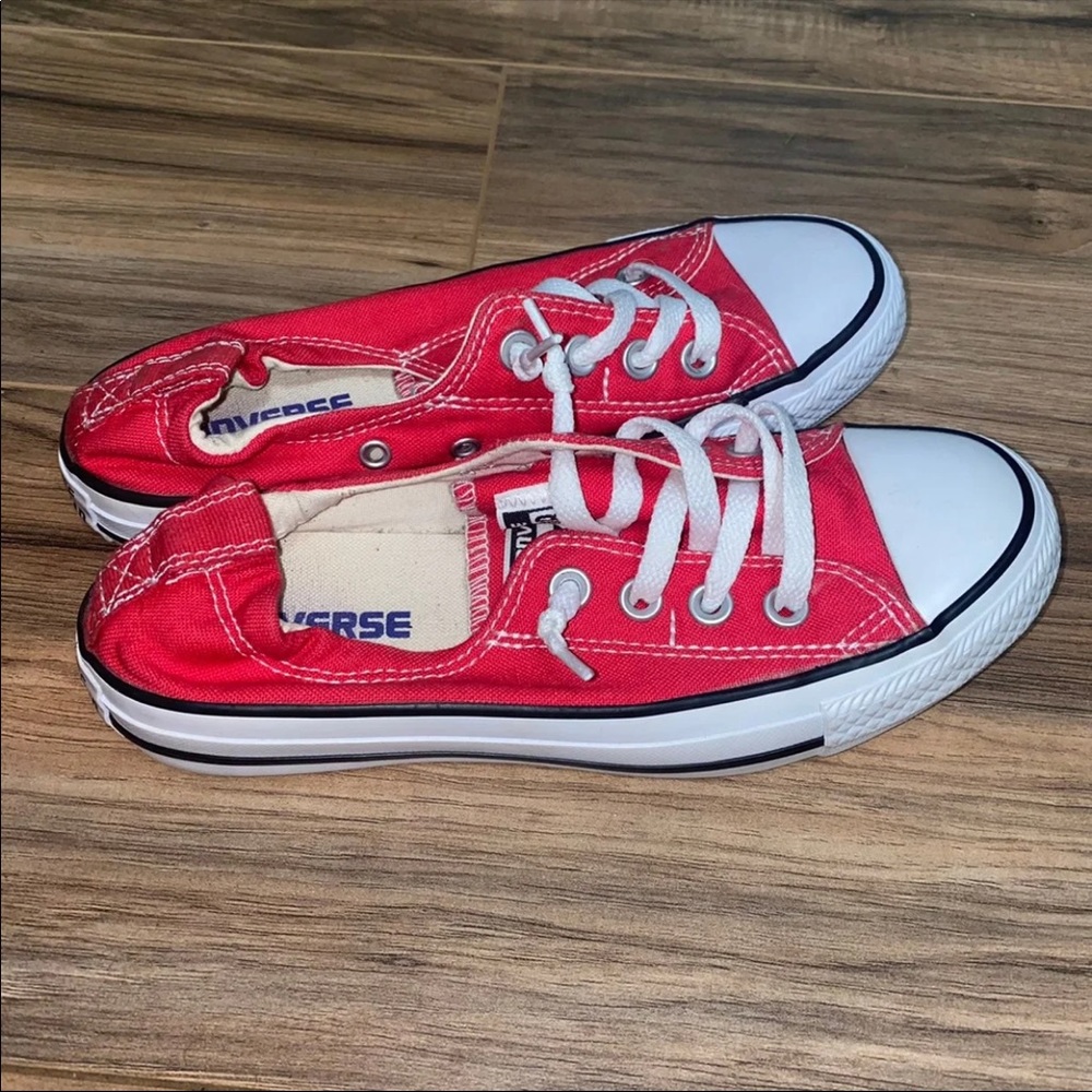 Classic Red Shoreline Converses size 6 womens